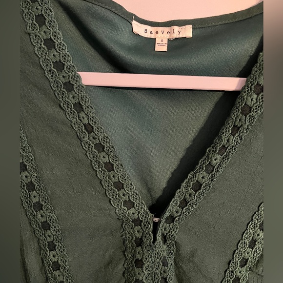 Beautiful Forest Green Maxi Dress - Picture 2 of 4